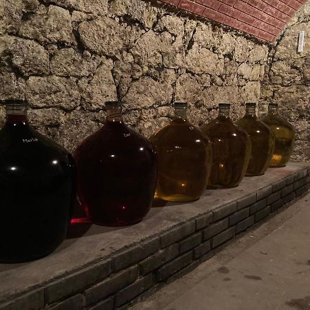 Deduv Sklep Appartement Hlohovec Buitenkant foto